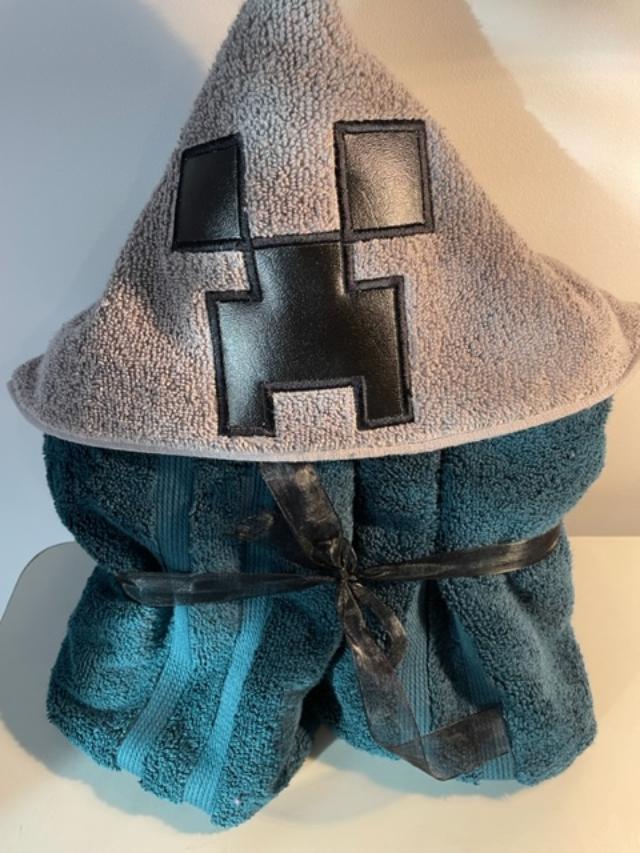 Creeping Gamer Hooded Towel